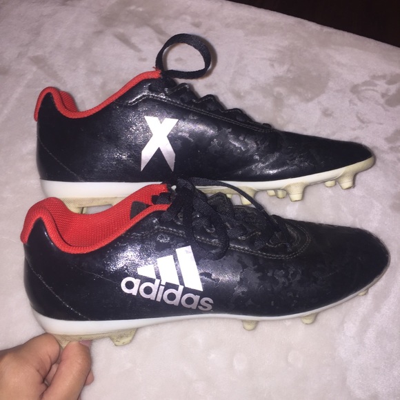 🔥🔥ADIDAS SOCCER CLEATS🔥🔥 - Picture 1 of 8
